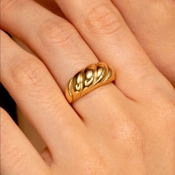 Croissant Dome Ring - Picture 2 of 2